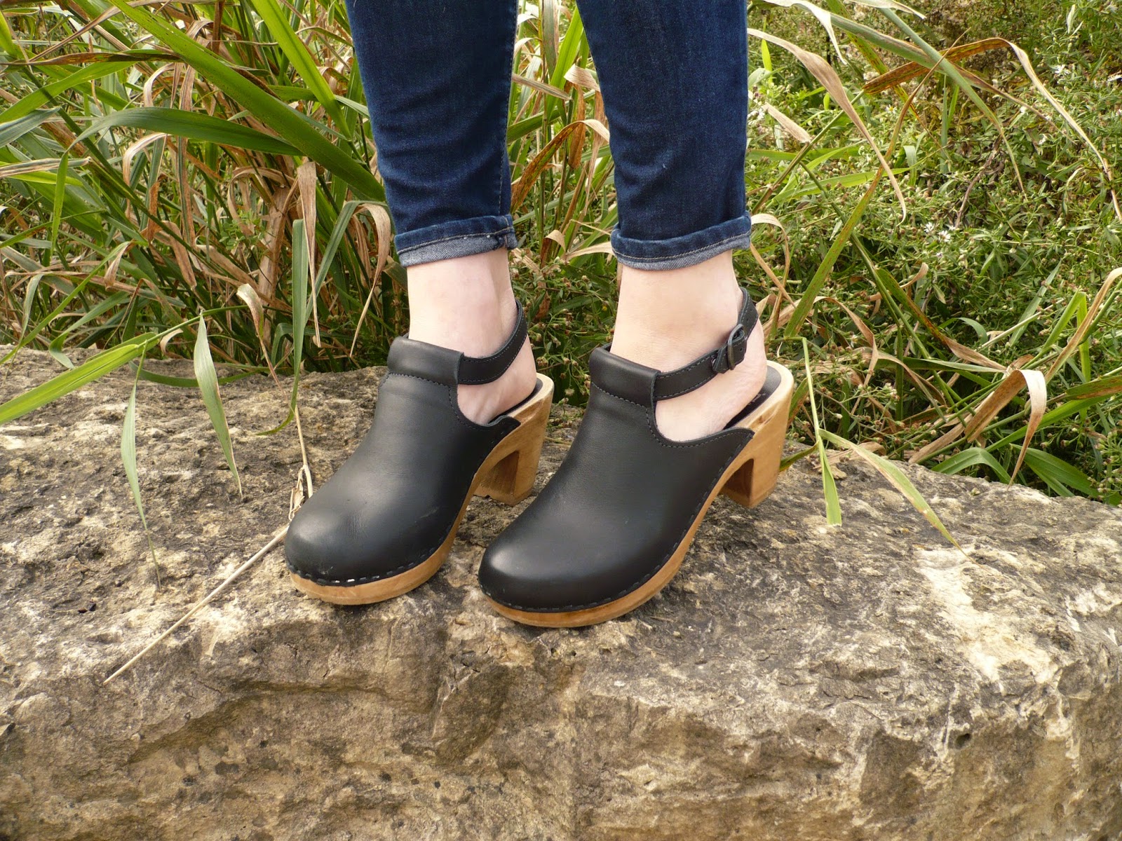 sven halter top clogs