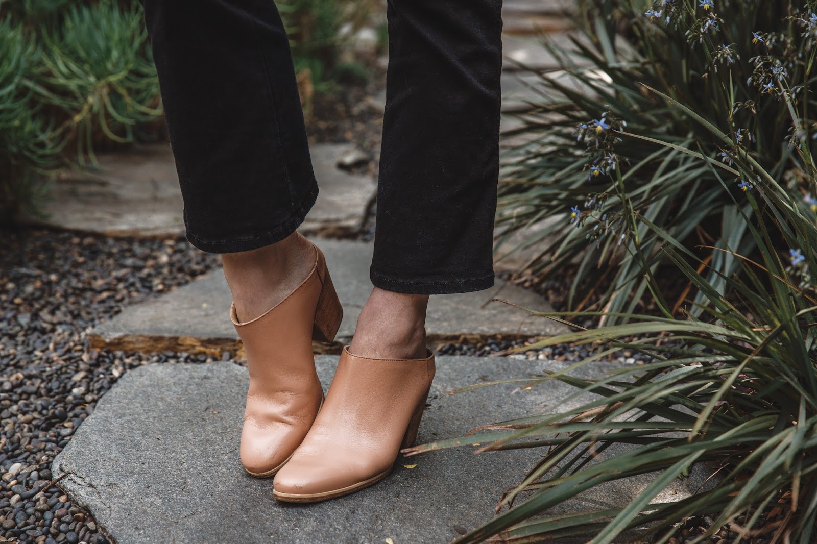 Current Obsession : Mules - Pretty Little Fawn
